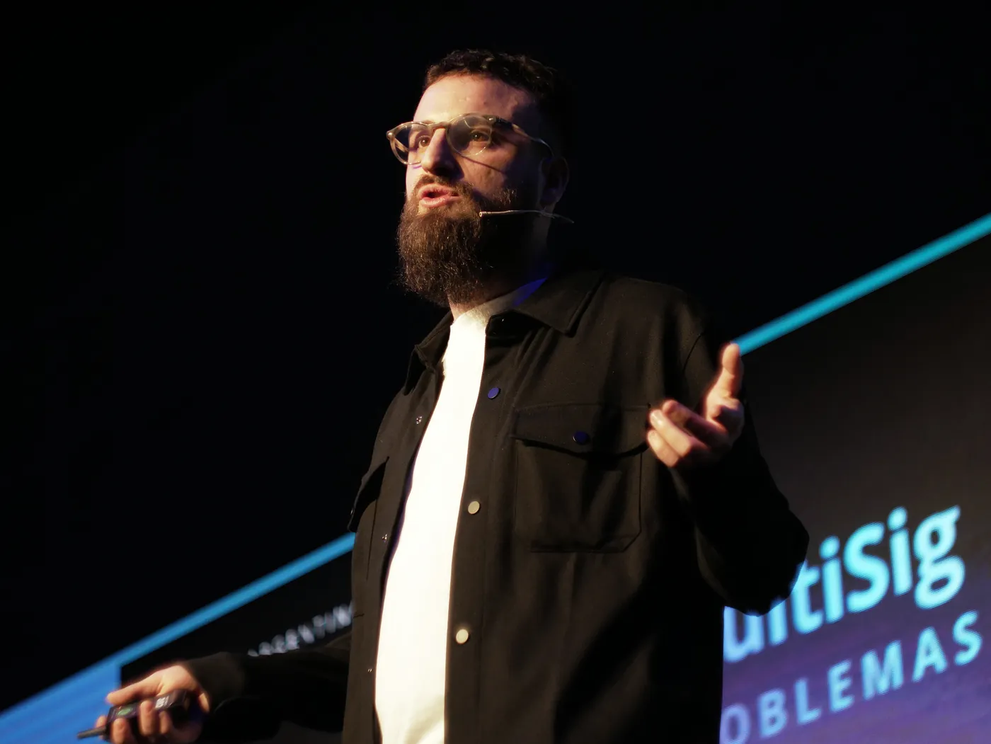 Juan Manuel Sobral β 6