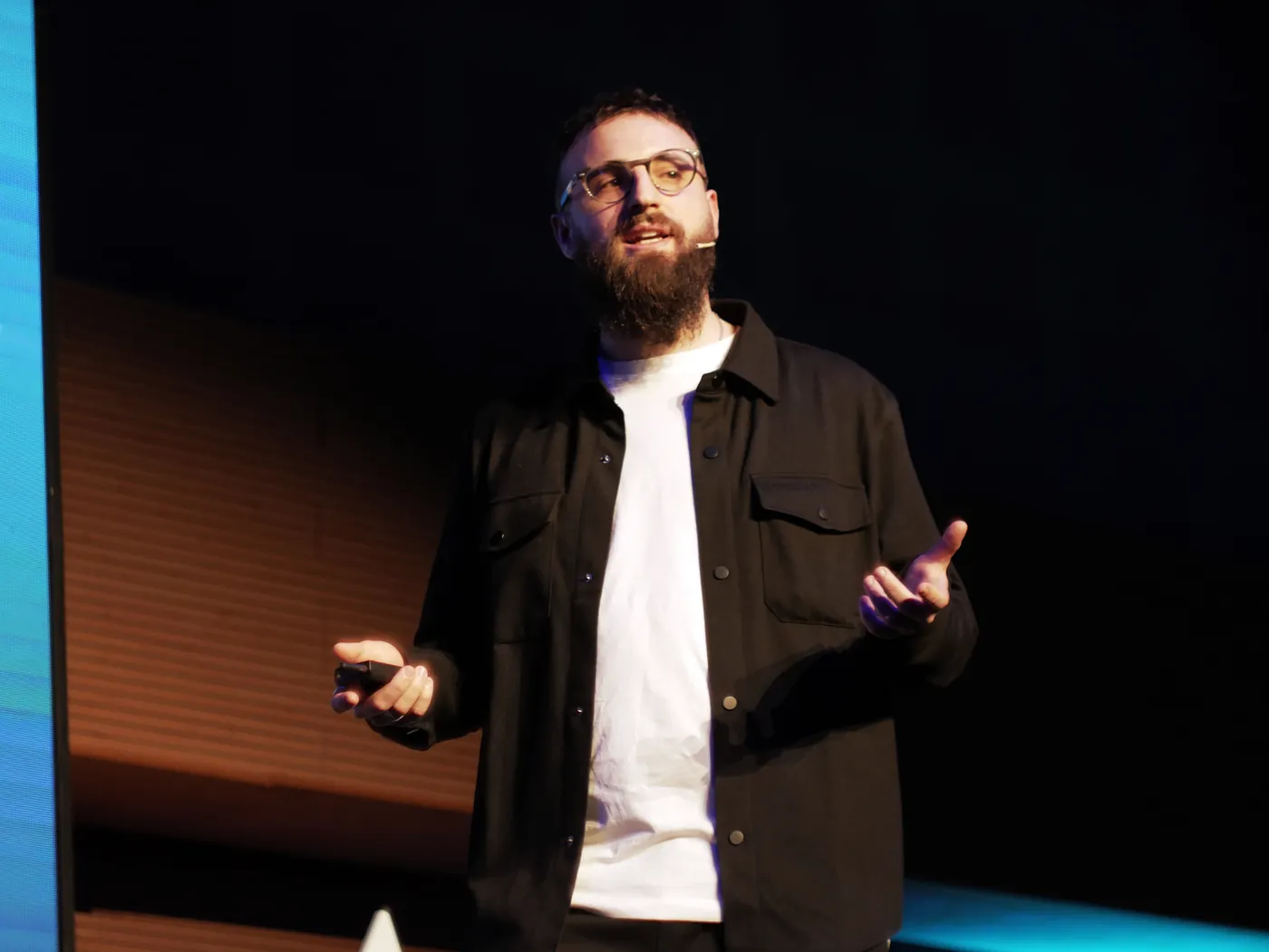 Juan Manuel Sobral β 9