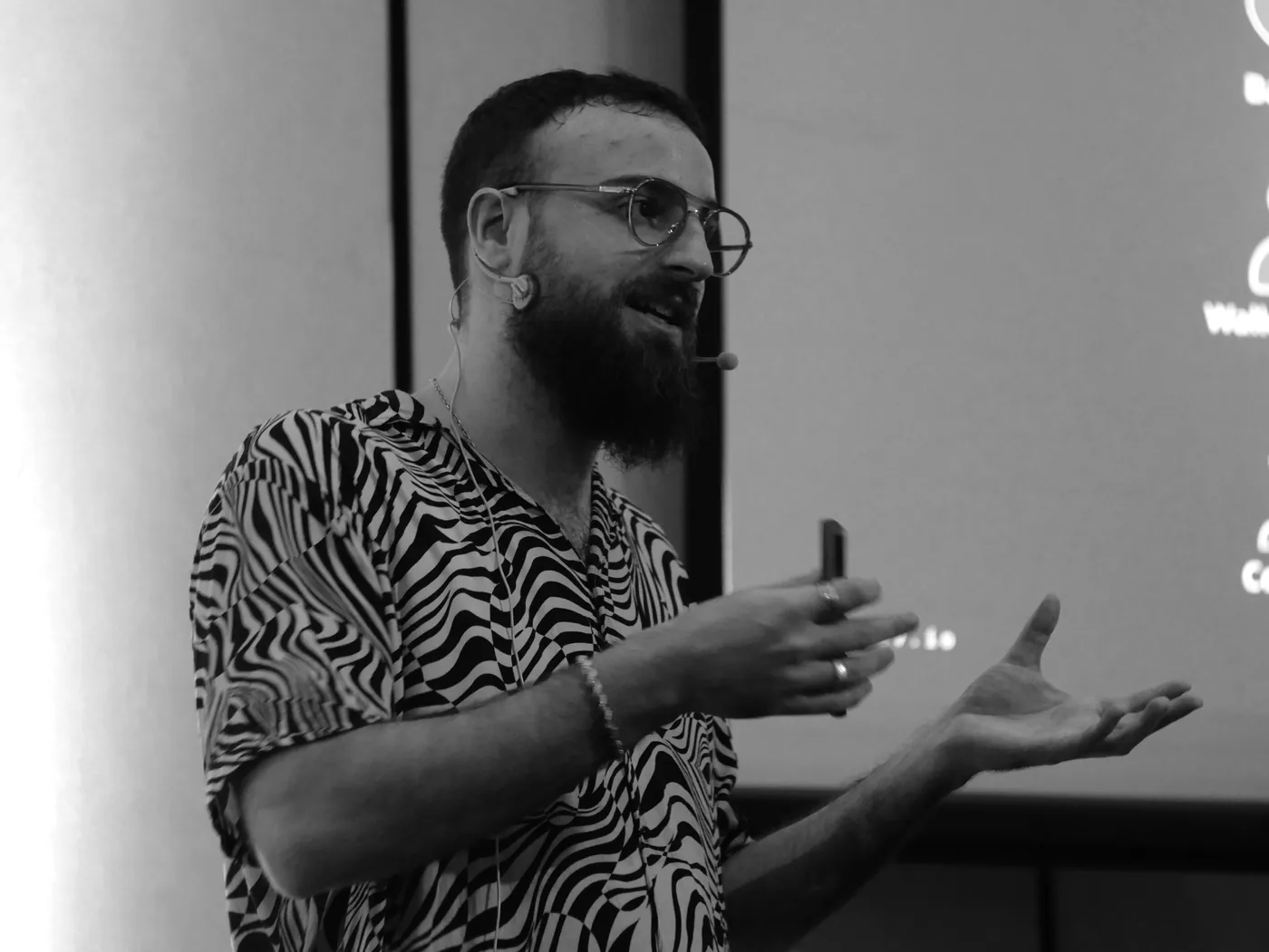 Juan Manuel Sobral β 10